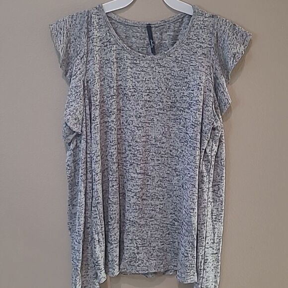 💲6️⃣ Bundled ✔️Cold Shoulder Heathered Grey Shirt Ruffle Accent sz S - Picture 4 of 8